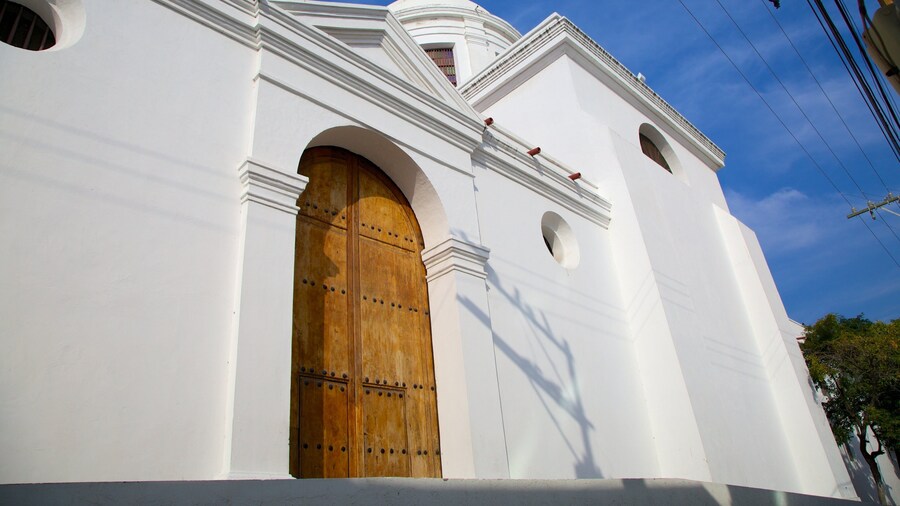 Santa Marta Cathedral showing a church or cathedral and heritage elements