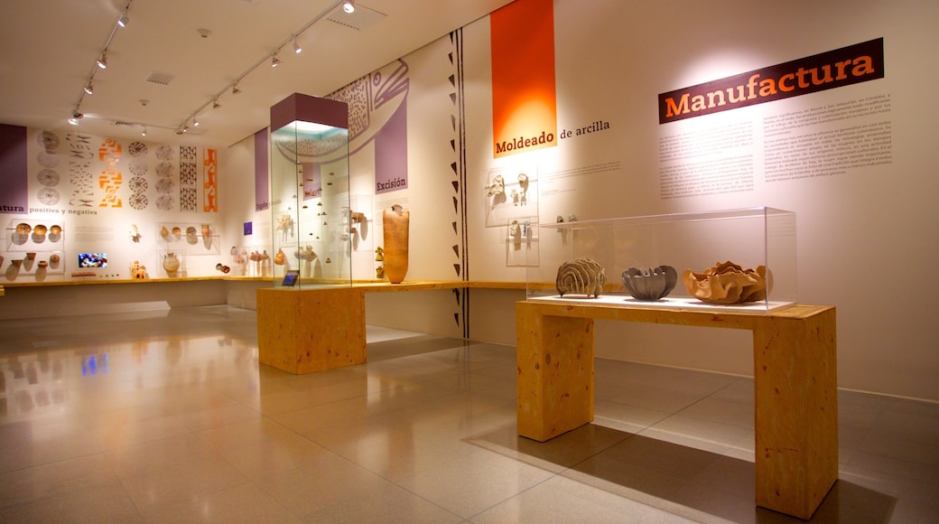 안티오키아 박물관 을 특징 실내 전경 과 신호