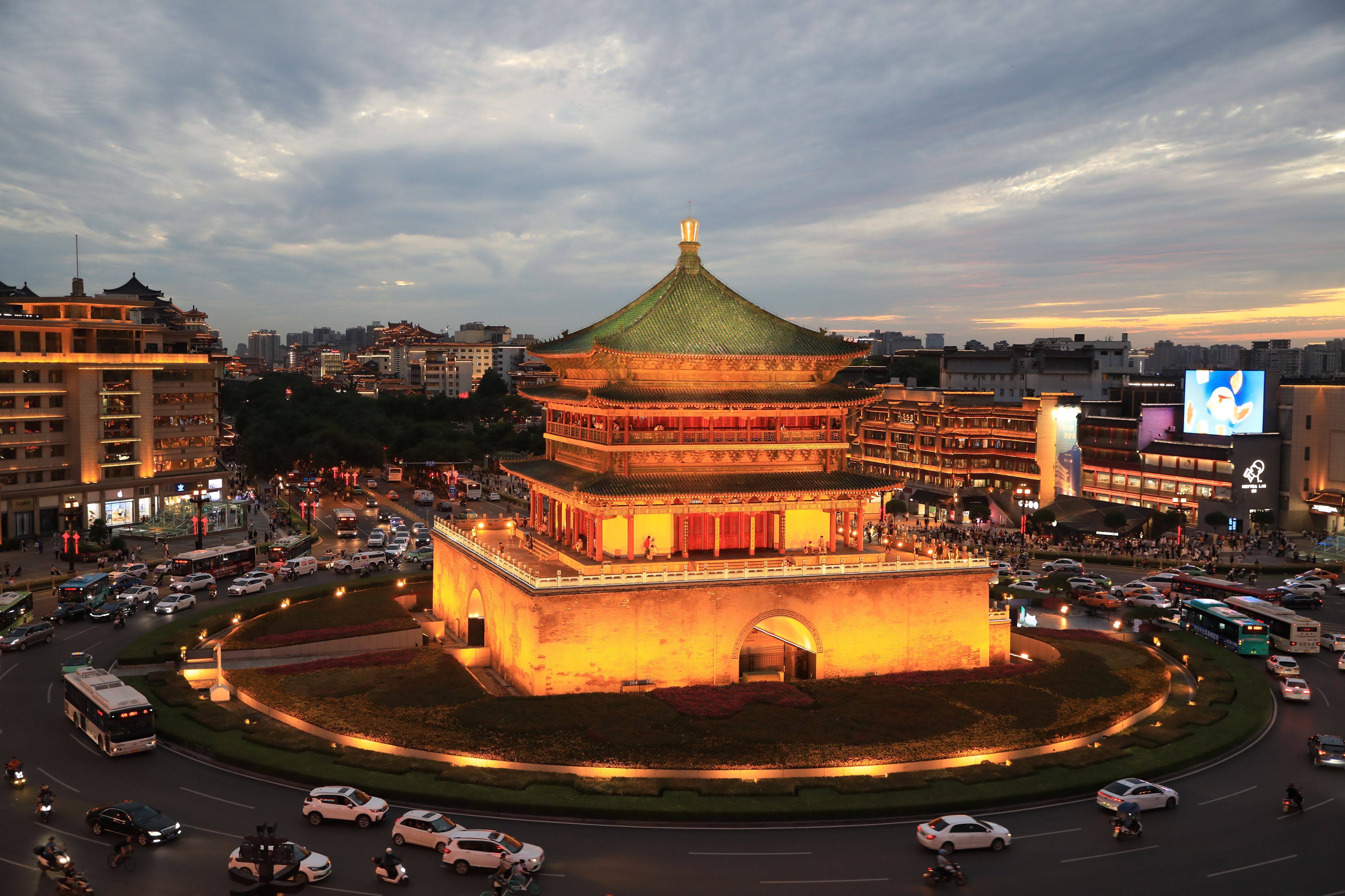 Aerial photography of the night view of the Bell Tower and Drum Tower in Xi'an
