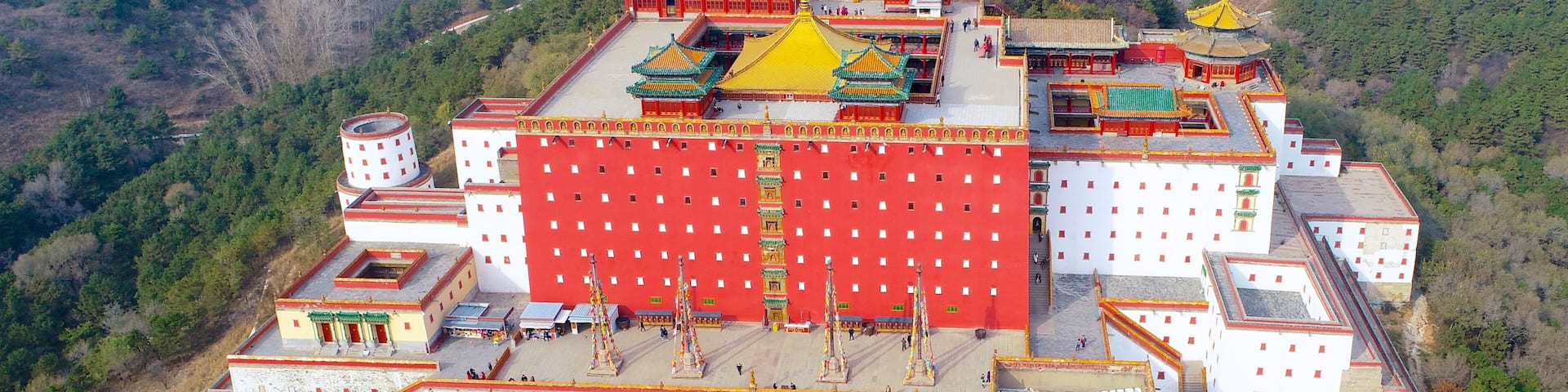 Aerial view of The Putuo Zongcheng Buddhist Temple, one of the Eight Outer Temples of Chengde, built between 1767 and 1771 and modeled after the Potala Palace of Tibet. Chengde Mountain Resort. China