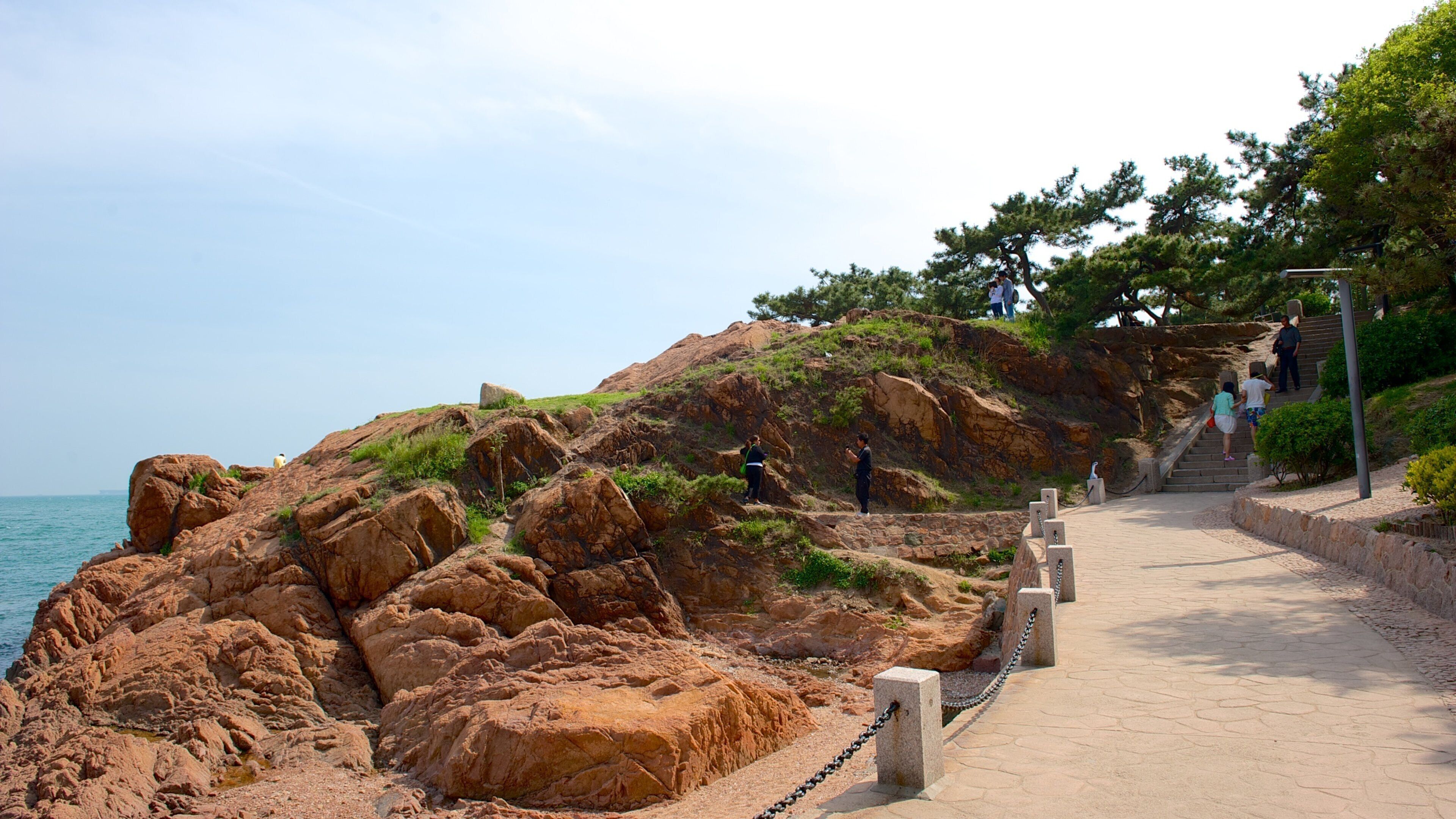 Lu Xun Park which includes rocky coastline