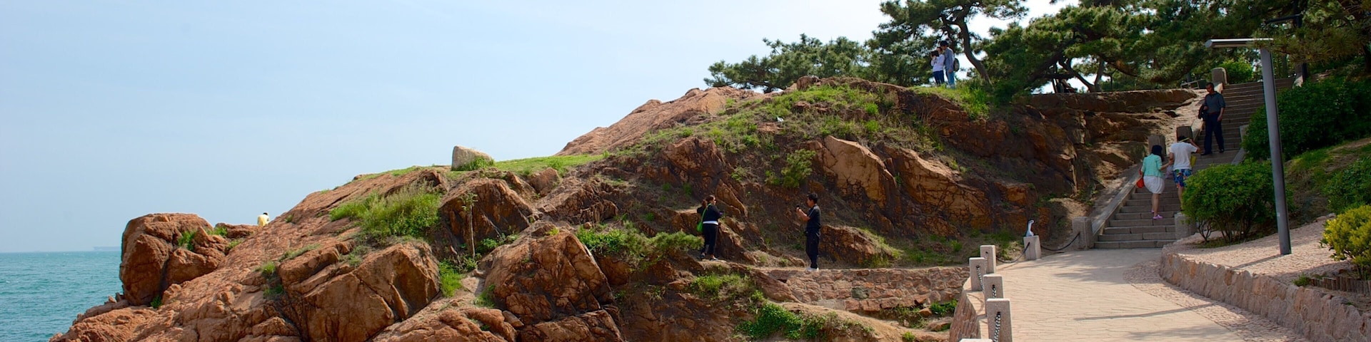 Lu Xun Park which includes rocky coastline