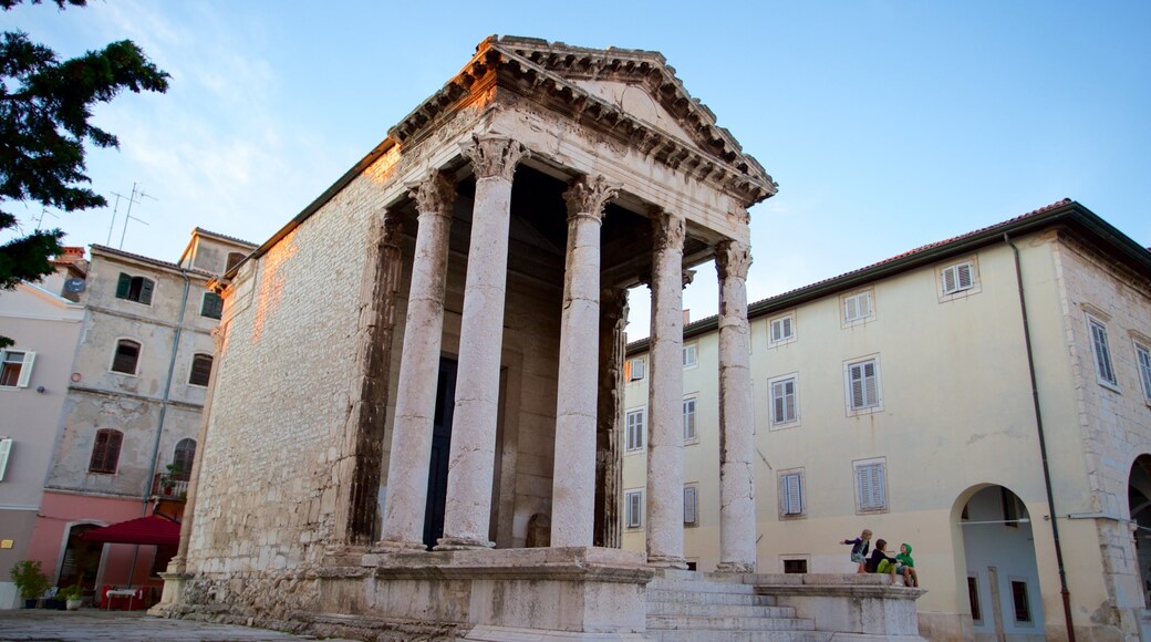 Temple of Augustus featuring heritage architecture