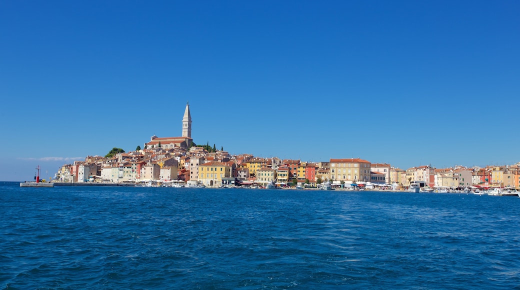 Sint-Eufemiakerk inclusief een kuststadje