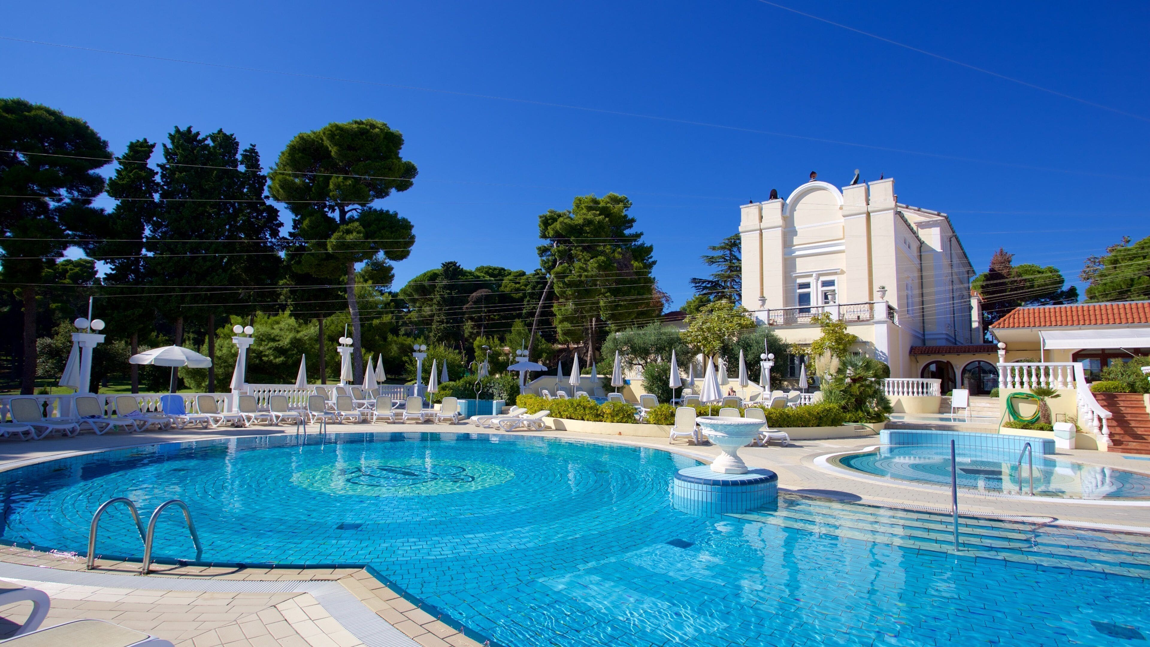 Sveta Katarina que inclui uma piscina