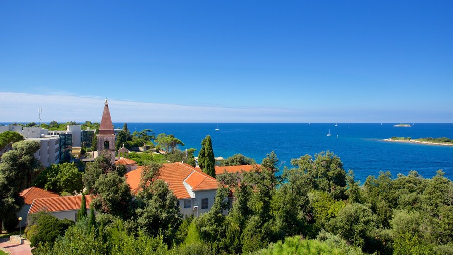 Red Island showing a coastal town