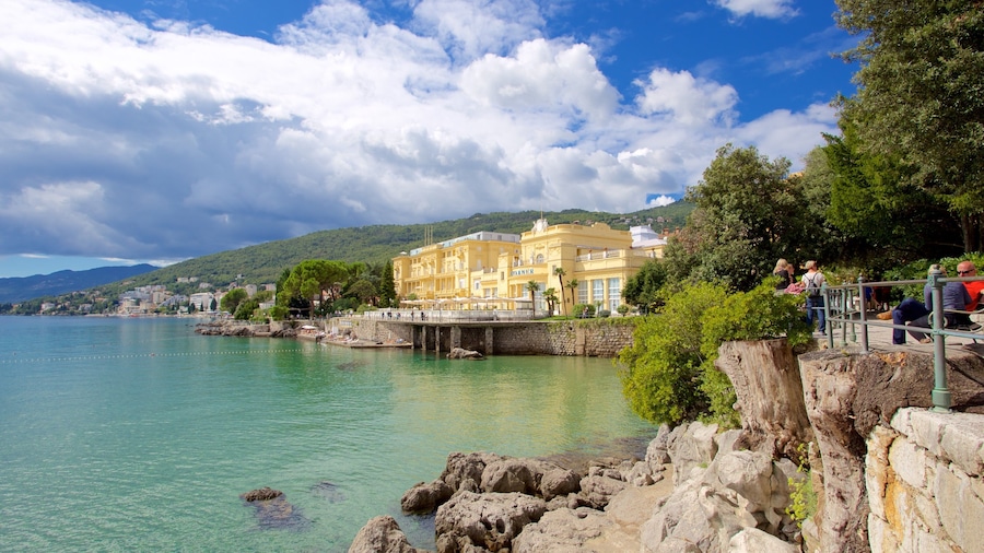 Park Angiolina which includes rugged coastline and a coastal town