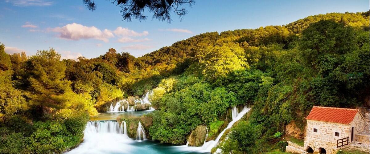 Krka National Park-(Croatian: Nacionalni park Krka) is one of the Croatian national parks, named after the river Krka that it encloses. It is located along the middle-lower course of the Krka River in central Dalmatia, in Ć ibenik-Knin county, downstream Miljevci area, and just a few kilometers northeast of the city of Ć ibenik. It was formed to protect the Krka River and is intended primarily for scientific, cultural, educational, recreational, and tourism activities. It is the seventh national park in Croatia and was proclaimed a national park in 1985.
#nationalpark #waterfall #landscape