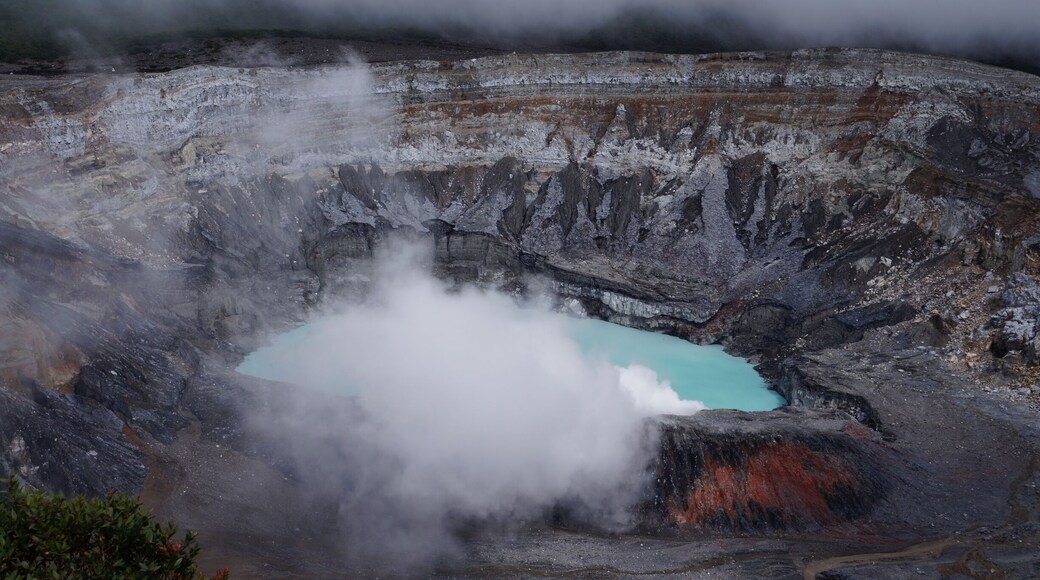 Poás is one of Costa Rica´s most active volcanoes, and the rain-fed sulphuric pool emits smoke and steam.
The weather here can change in an instant, so make sure to take photos quickly if you have a clear view of the crater. 10 minutes after I took this photo, clouds and fog covered the area and completely obstructed the view.