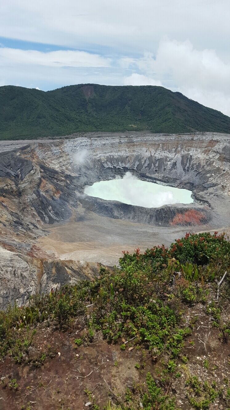 Beautiful #Poas #Volcano #EndlessSummer
