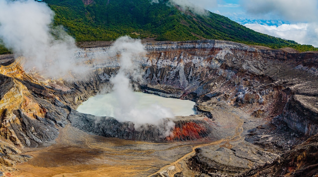 Taman Nasional Gunung Berapi Poás