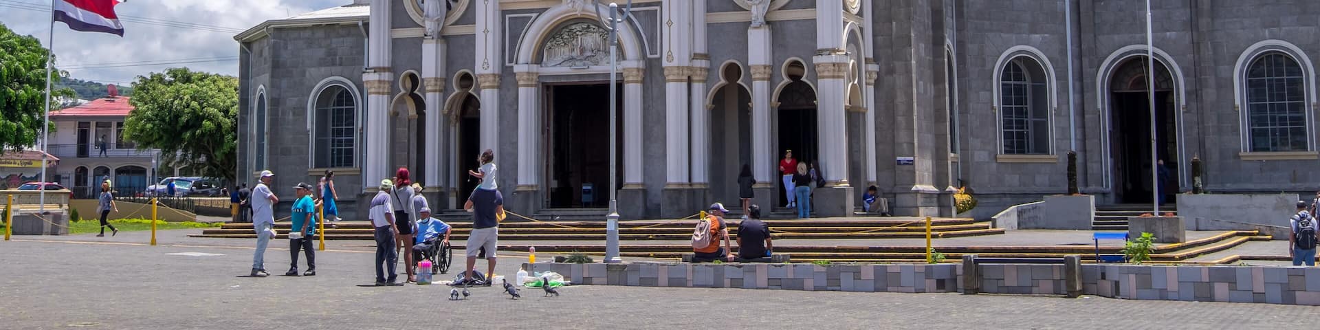 Basílica de la Señora de los Angeles en la histórica ciudad de Cartago de Costa Rica