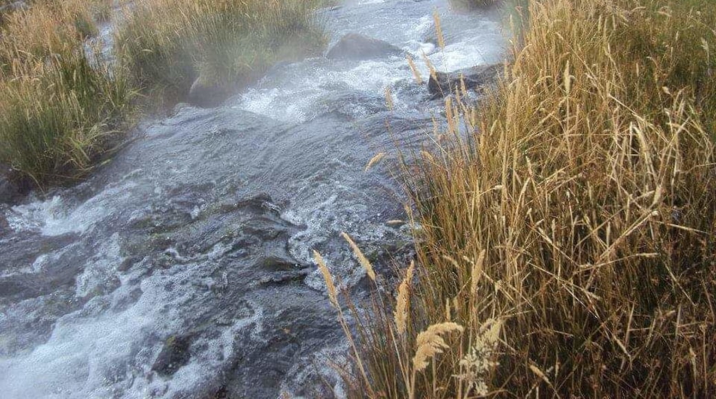Aguas verdaderamente calientes. Termas naturales en medio de un valle maravilloso.