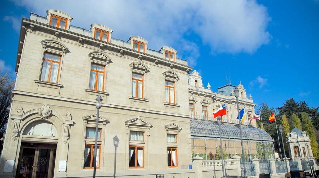 Palacio Sara Braun showing heritage elements