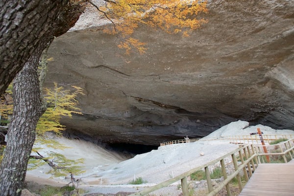 Cueva del Milodon mit einem Höhlen