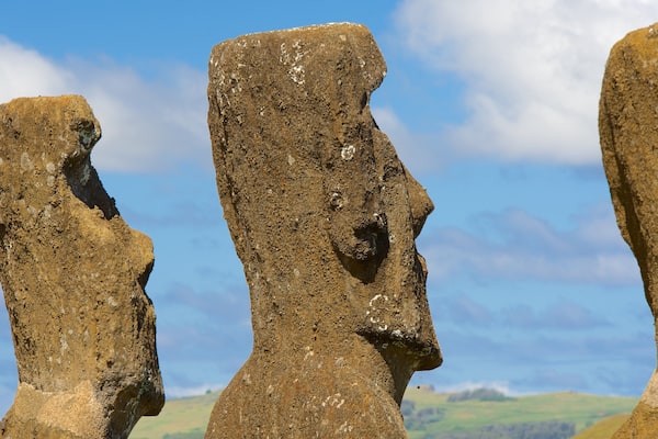 Ahu Akivi which includes heritage elements and a statue or sculpture