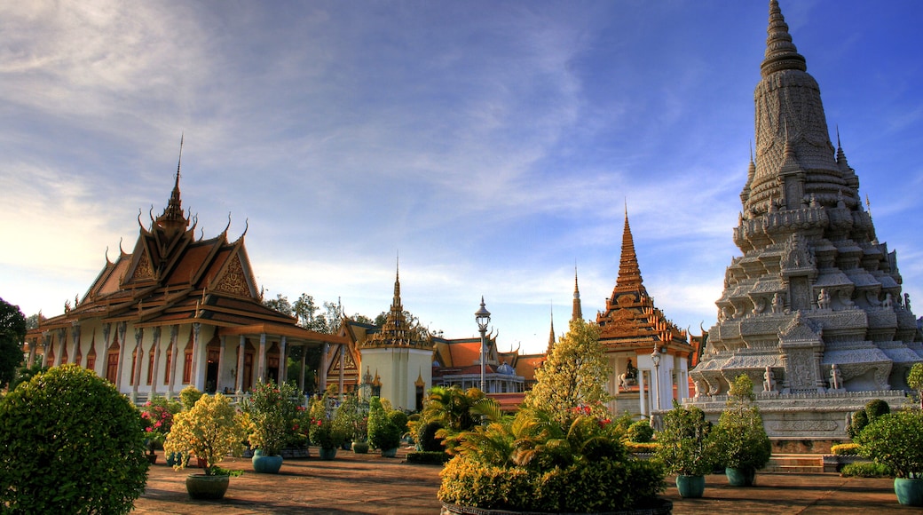Royal Palace, Phnom Penh, Cambodia, Shutterstock ID 142484599, SF SSA Case with Manager Approval: Case 07151371, Job: Prepay credit, Client/Licensee: , Other: