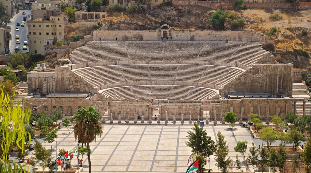 Amman Roman Theater showing a square or plaza, theater scenes and heritage architecture