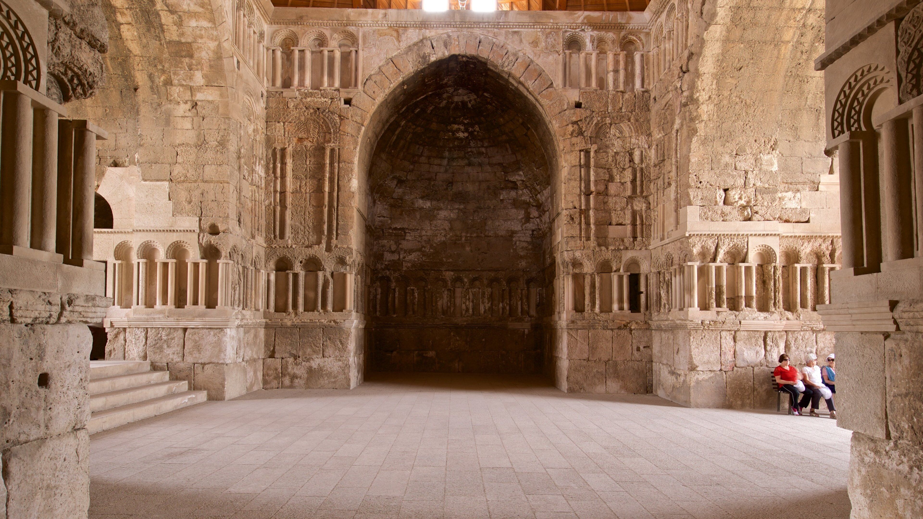 Ummayed Palace showing interior views and heritage elements