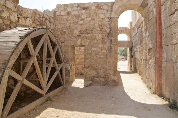 Palais Omeyyade qui includes patrimoine historique