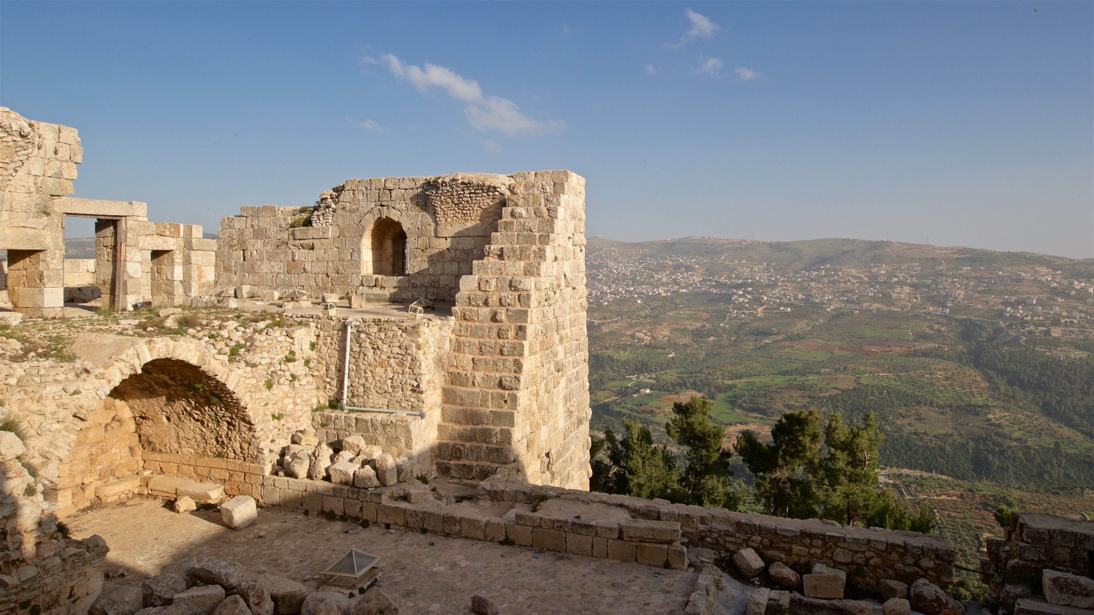 Ajloun Castle featuring heritage elements, tranquil scenes and a ruin