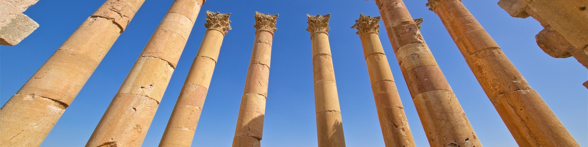 Templo de Artemis em Jerash mostrando arquitetura de patrimônio