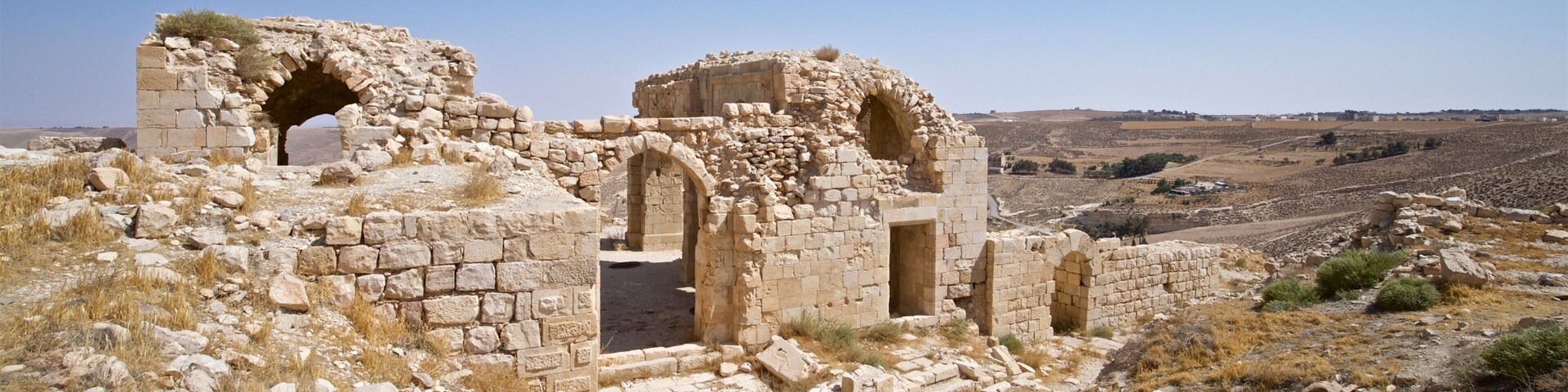 Castillo de Shawbak ofreciendo elementos del patrimonio y una ruina