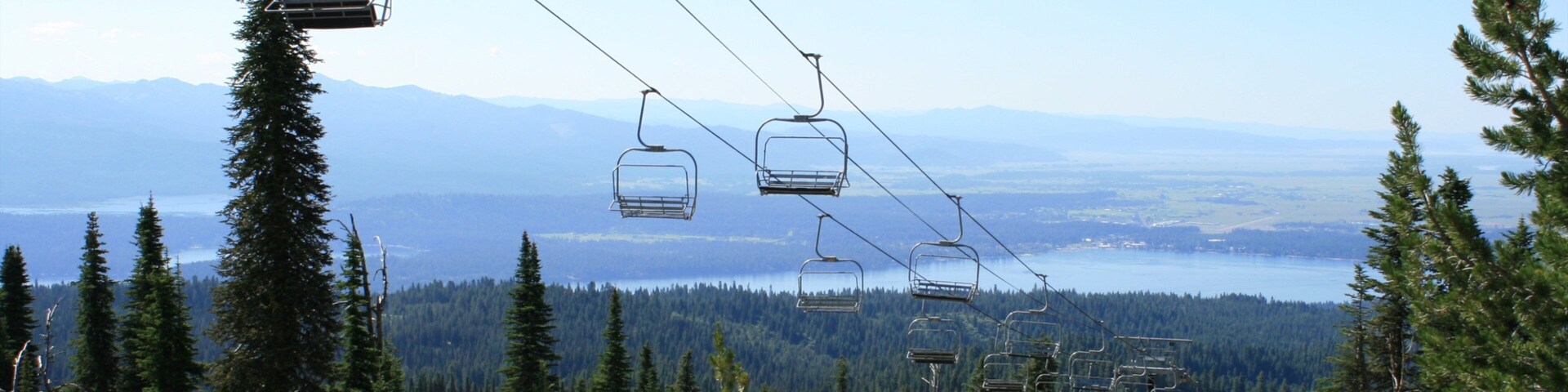 Brundage Mountain Ski Area featuring forest scenes and a gondola