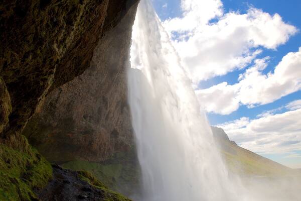 Seljalandsfoss montrant chute d\'eau