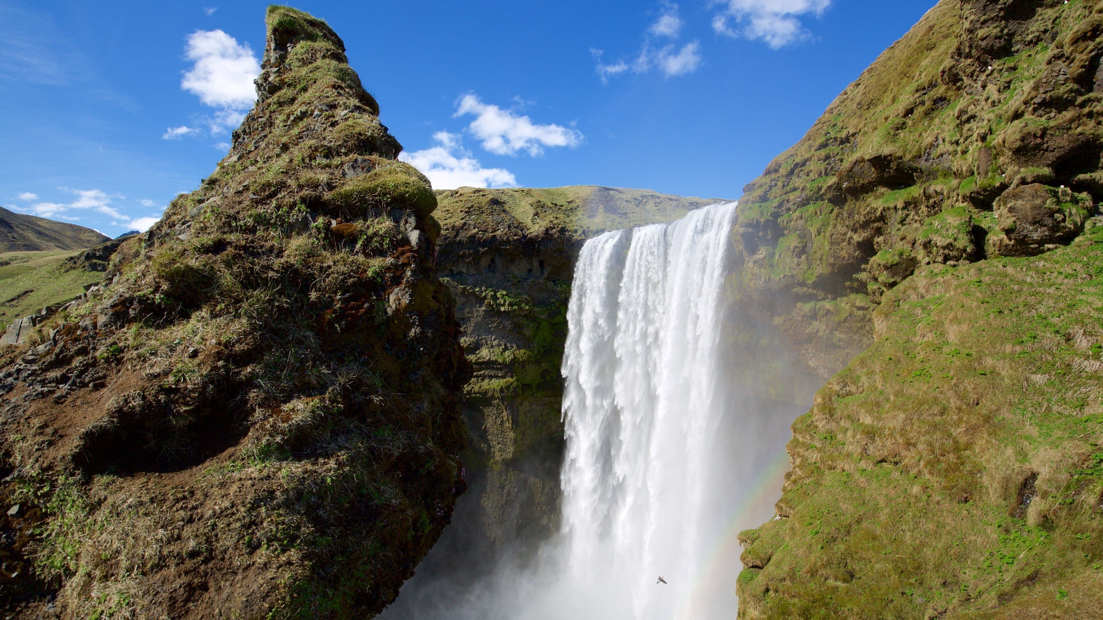 Skogafoss featuring a cascade