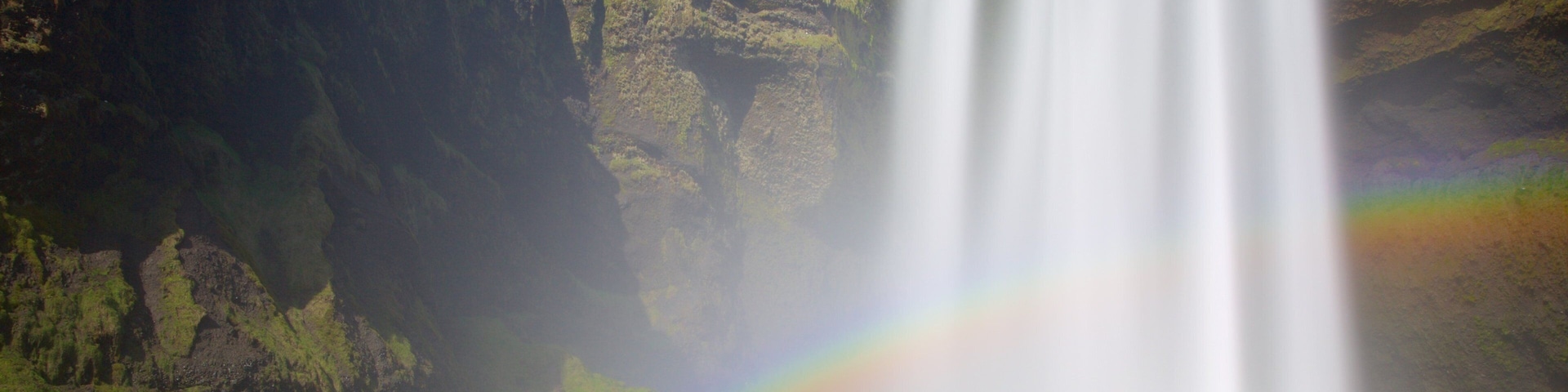 Skogafoss showing a river or creek, a gorge or canyon and a cascade