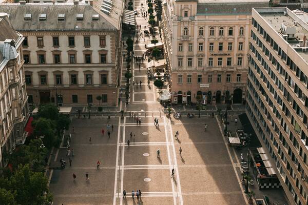 Szechenyi Square showing a square or plaza and a city