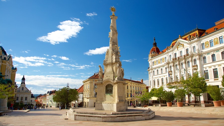 塞切尼廣場 设有 廣場, 歷史建築 和 城市