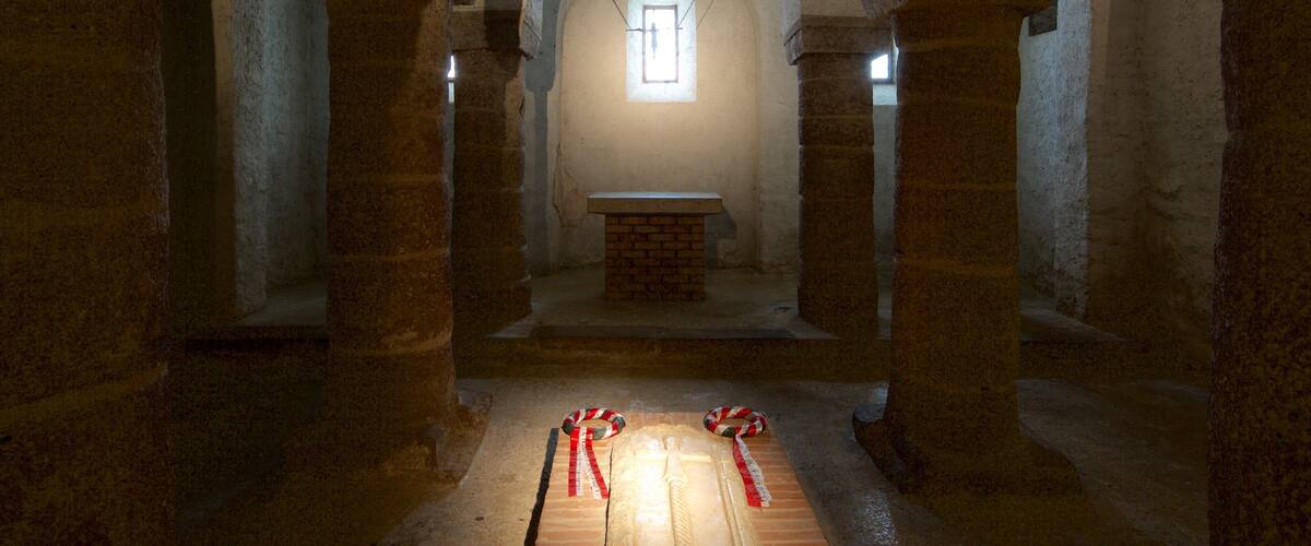 Tihany Abbey toont historisch erfgoed, een kerk of kathedraal en interieur
