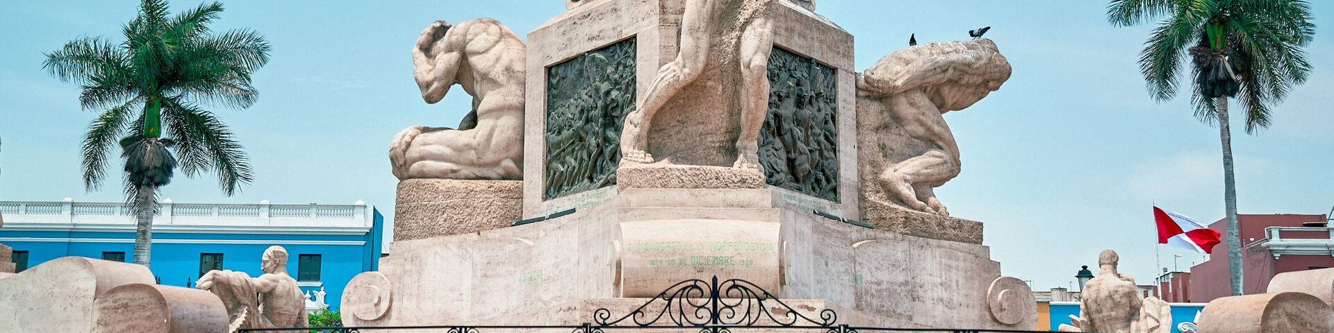 Estatua de la libertad TRUJILLO