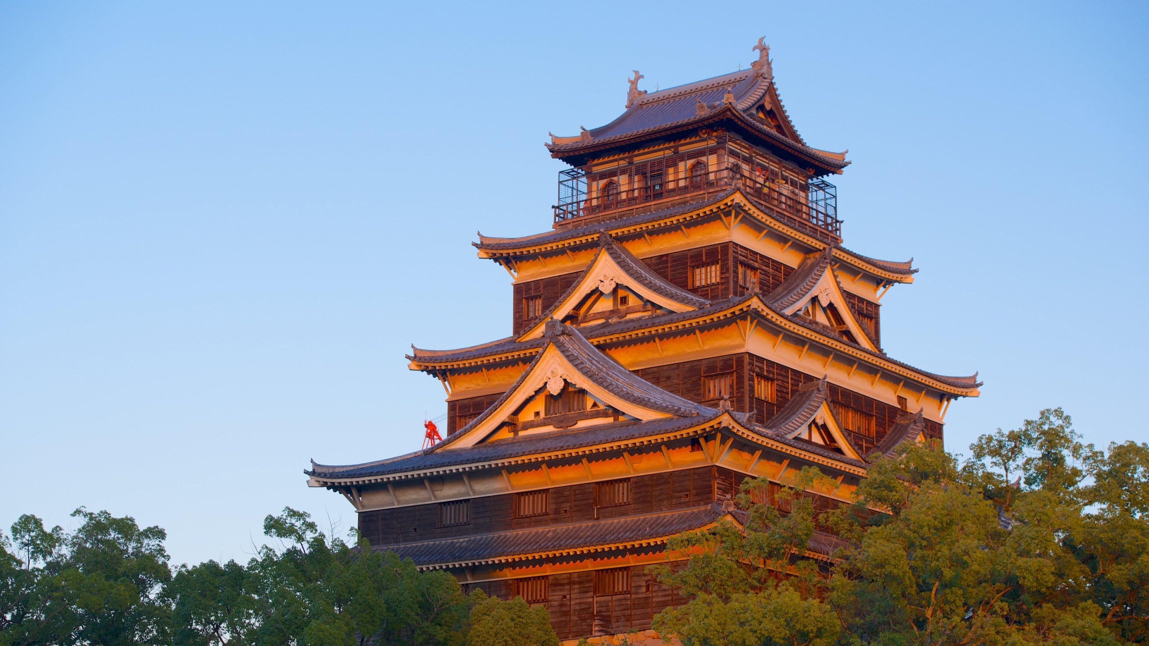 Hiroshima Castle which includes heritage elements and a castle