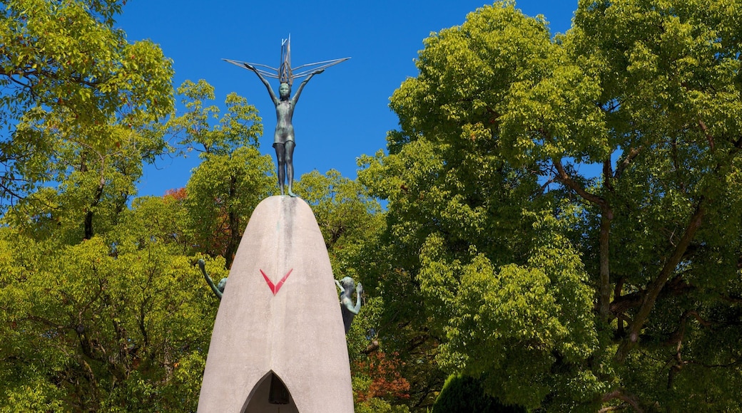 Children\'s Peace Monument which includes a memorial