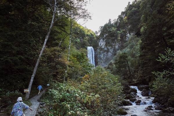 Takayama_HirayuWaterfall_6102554_04