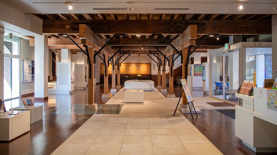 Ishikawa Prefectural Museum showing interior views