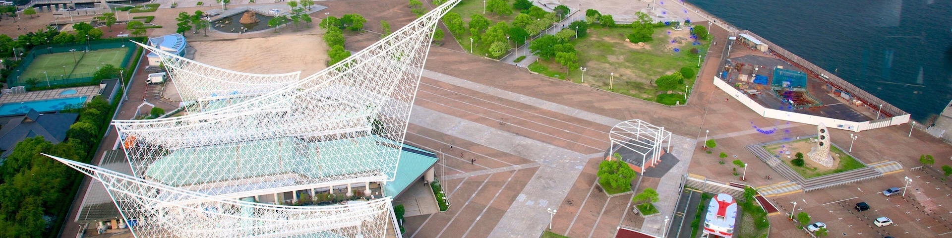Parque de Meriken caracterizando arquitetura moderna, um jardim e uma cidade