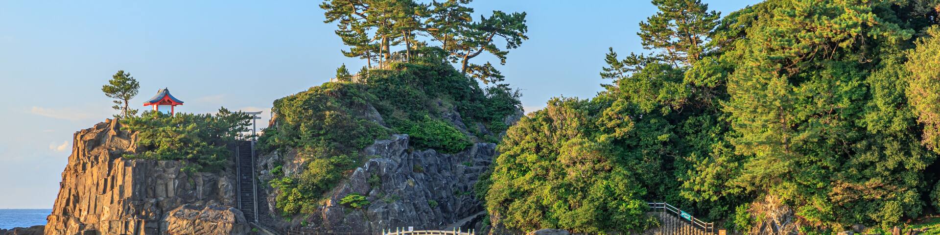 早朝の桂浜 下竜頭岬 高知県高知市 Katsurahama in the early morning. Shimoryuzu Cape. Kochi-ken Kochi city