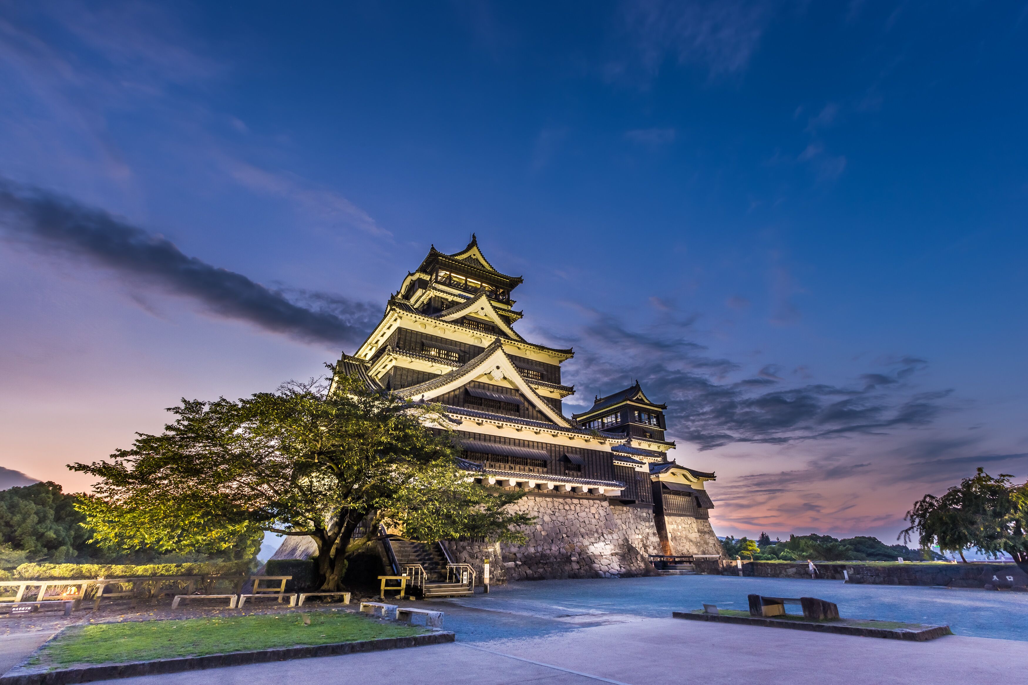 Beautiful sunset at Kumamoto Castle in Kyushu, Japan.