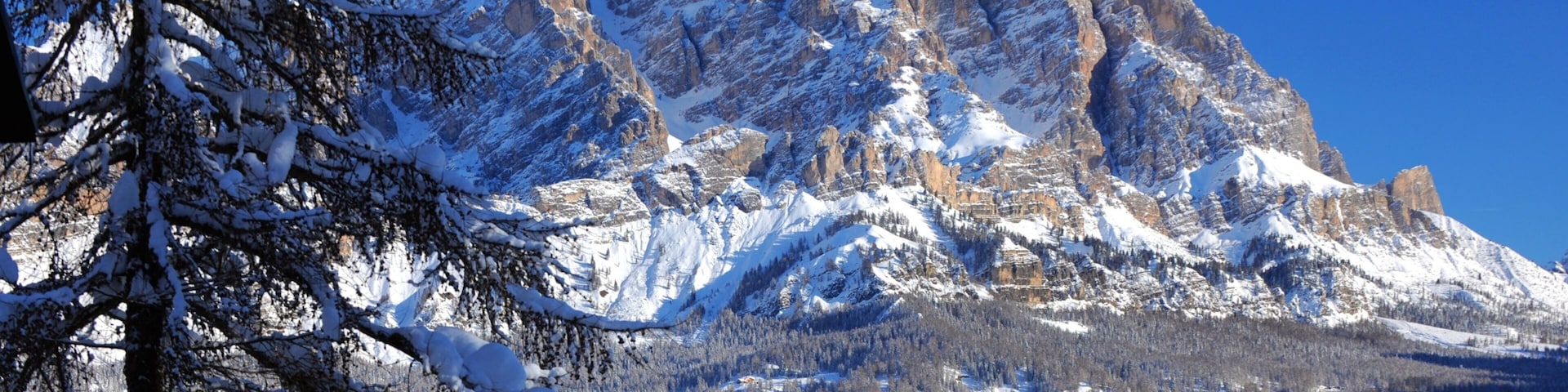 科蒂纳丹佩佐滑雪场