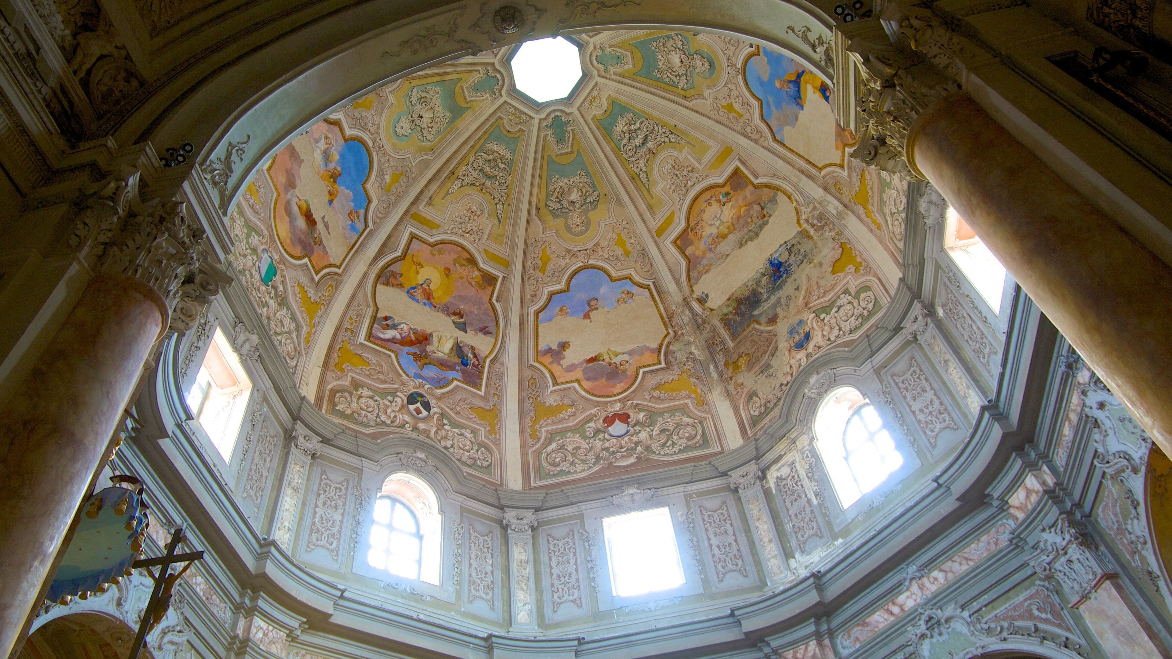 Chiesa di Santa Caterina showing interior views, art and heritage architecture