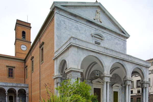 Palazzo Grande qui includes patrimoine architectural