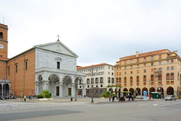 Palazzo Grande featuring heritage architecture, a city and street scenes