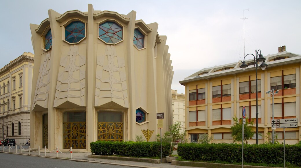 Sinagoga Ebraica som inkluderer religiøse elementer og gatescener