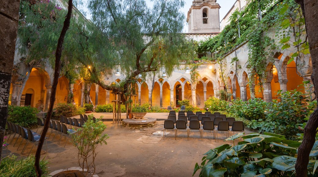 Chiesa di San Francesco featuring a garden