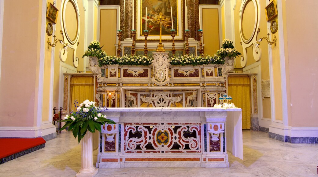 聖法蘭西斯教堂 设有 內部景觀, 教堂或大教堂 和 宗教元素