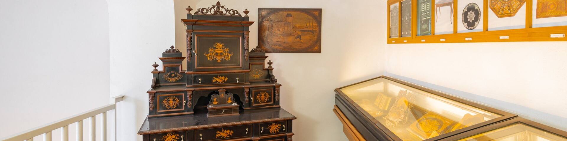 Museo Bottega della Tarsia Lignea which includes interior views and heritage elements